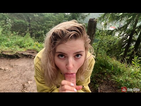 ❤️ মেয়ে একটি পাবলিক blowjob পরে কাম গিলে - Eva Elfi ❌ যৌনতা ❌